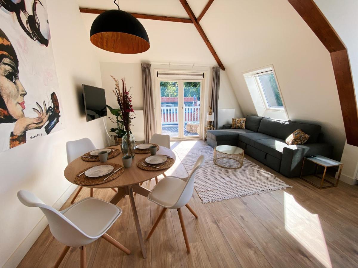 Luxurious Historical Loft Close To The Beach!! 瓦瑟纳尔 外观 照片